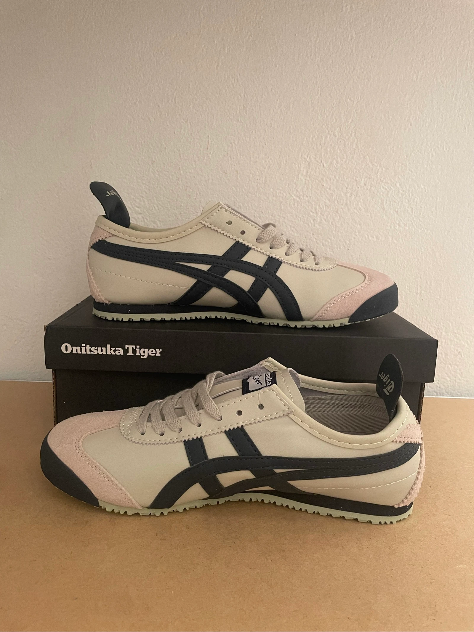 Onitsuka Tiger Mexico 66 Blancas y Azules/ Talla 41.5